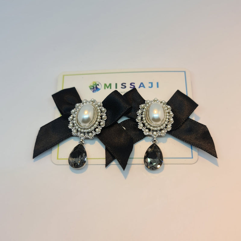 Missaji Bow Pearl Signature Earrings