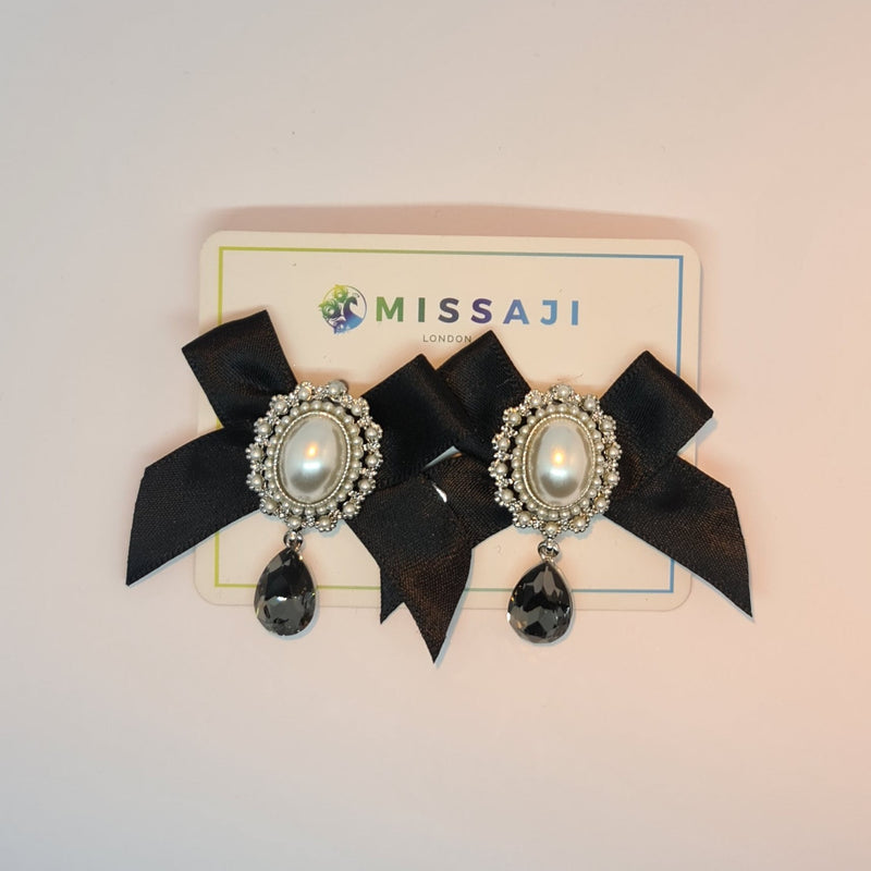 Missaji Bow Pearl Signature Earrings