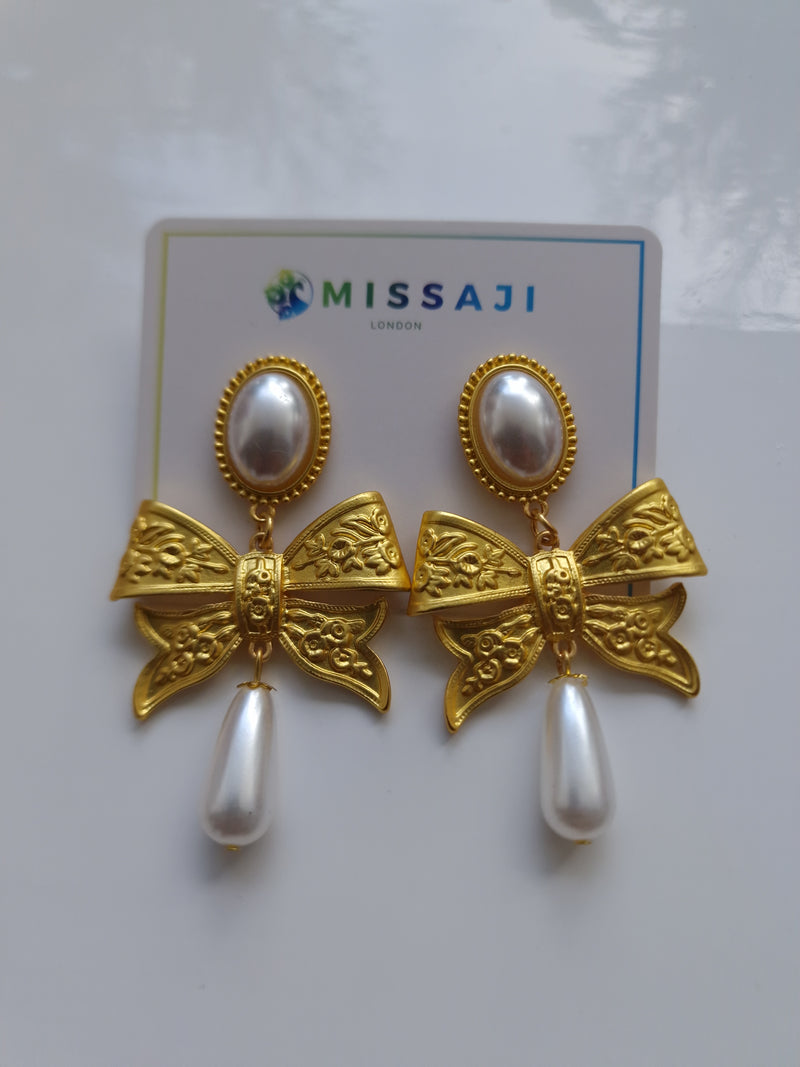 Gold bow knot earrings