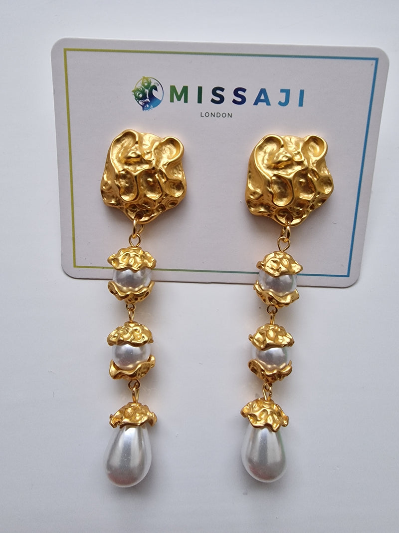 Pearl and gold Baroque style drop earrings